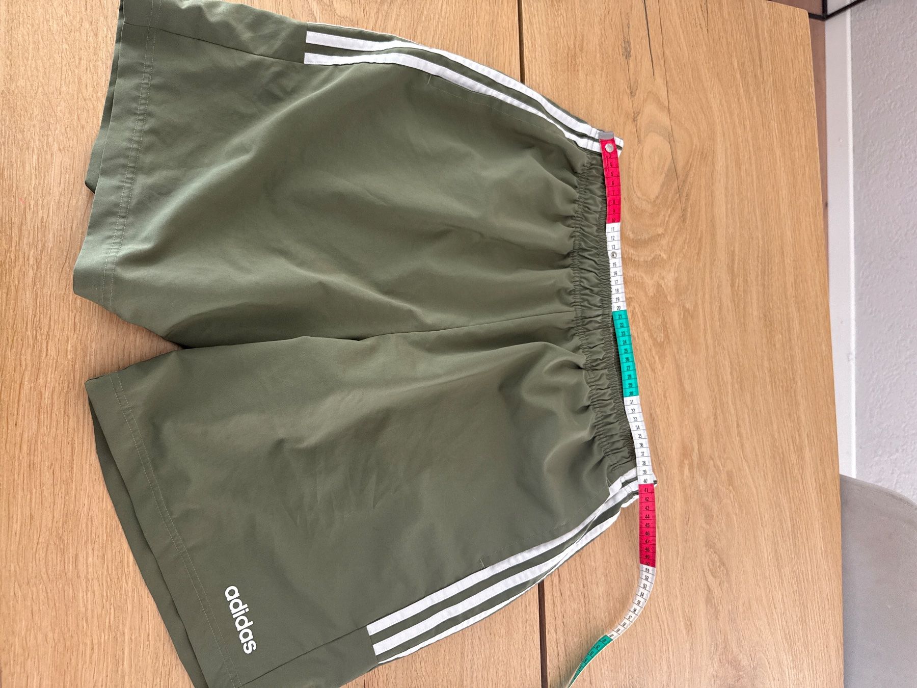 Adidas Pantaloni: Adidas Shorts grösse XL – Usato da Auenstein venduto da mar_cw5z 2