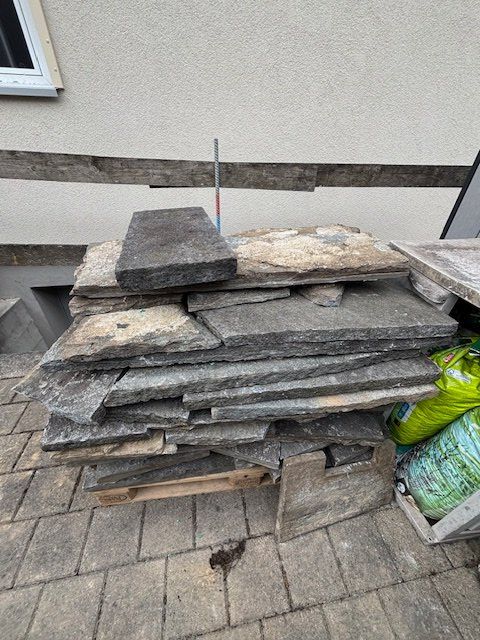Pierres & tuiles: Gartenplatten Maggia Granit – D'occasion à Trimbach par nmr 5