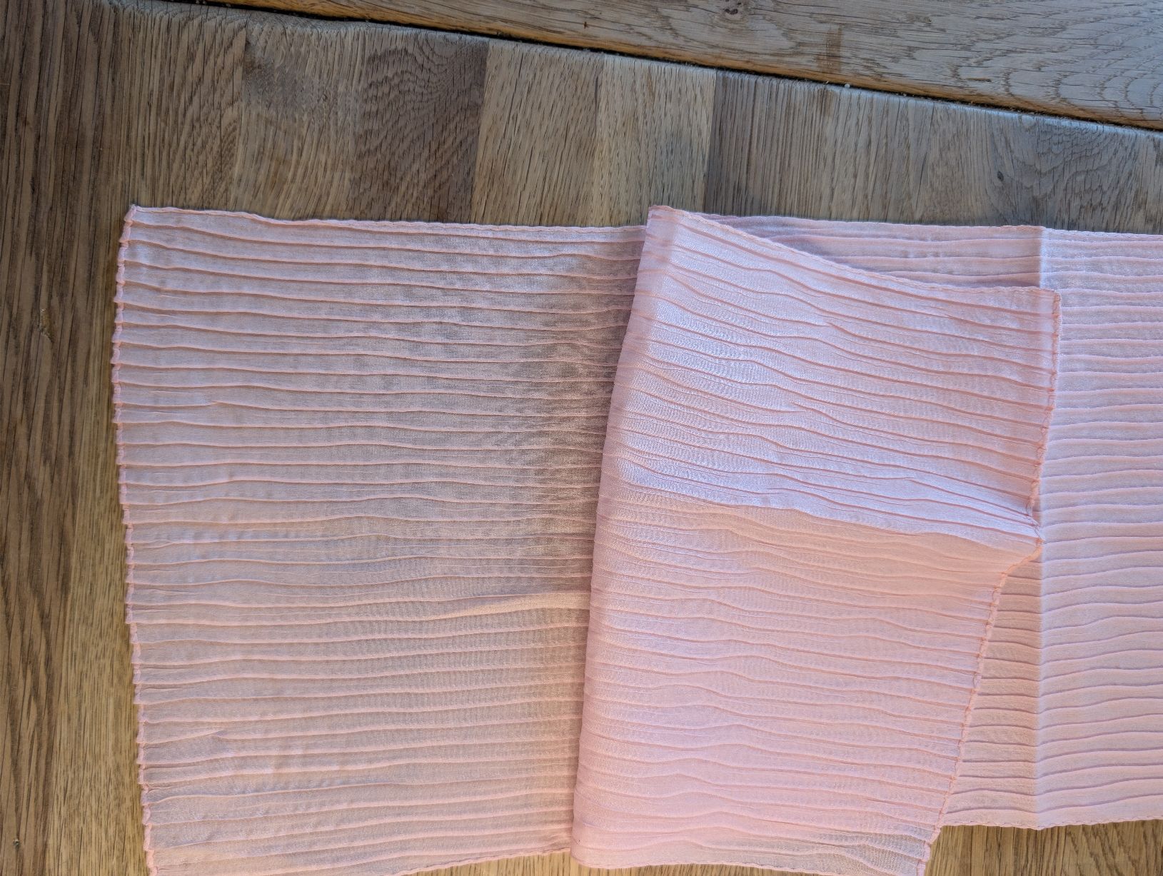 Foulards & écharpes: dünnes rosa Tuch – D'occasion à Bern par berneroberlaenderin 1