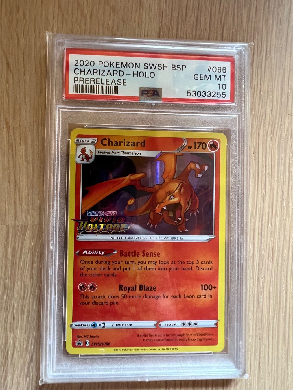 Pokémon Carte collezionabili: Pokemon Card - PSA 10 Charizard SWSH066 - PreRelease STAMP - – Usato da Locarno venduto da cla_gl6h