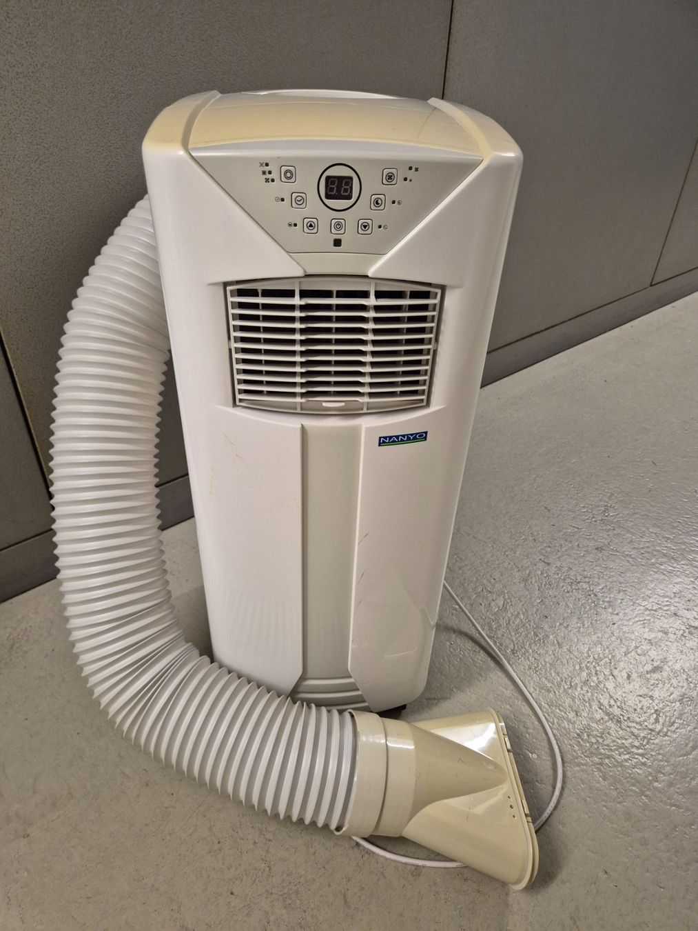 Nanyo Climatiseurs: Monoblock Klimagerät KIBERNETIK Nanyo KMO2501 – D'occasion à Zürich par fab_6kx9