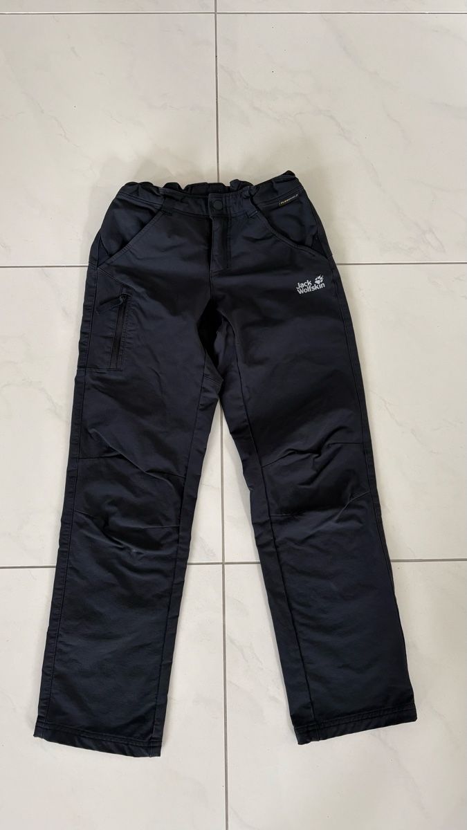 Jack Wolfskin Pantaloni: Jack Wolfskin Hose Gr. 140 – Usato da Freienstein venduto da nwinter78