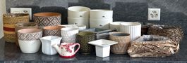 22 cache pots diverse tailles+ material + formes- 2 Frs/pot!