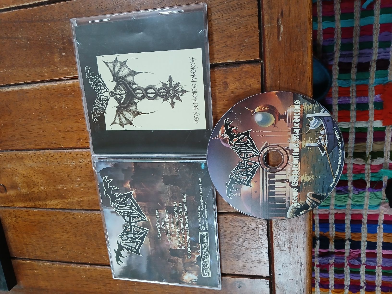 CDs: lustration- jesus... – Gebraucht aus St-Cergue von VeganWarrior