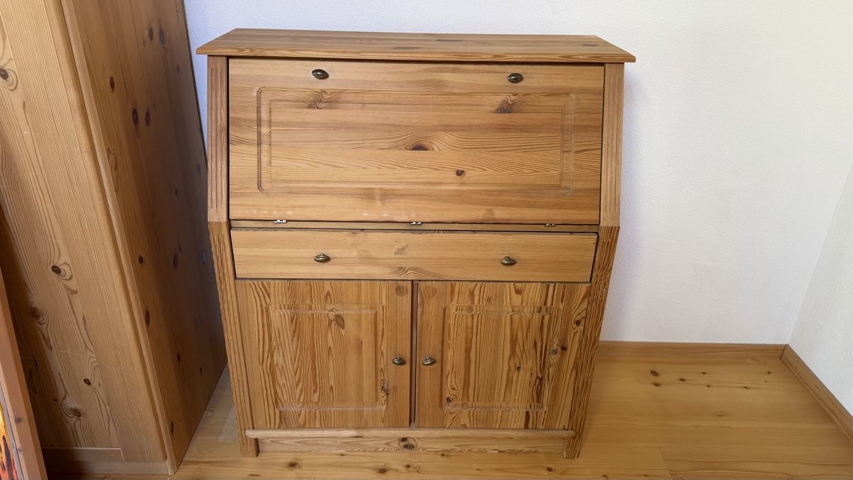 Commodes: Holzsekretär – D'occasion à Bülach par lar.rech