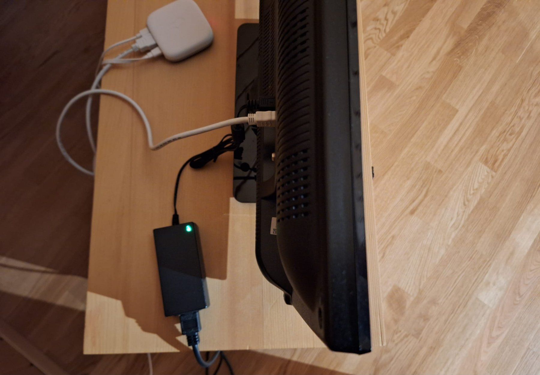 Durabase Fernseher: Durabase Fernseher – Gebraucht aus Heimenschwand von dorado87 2
