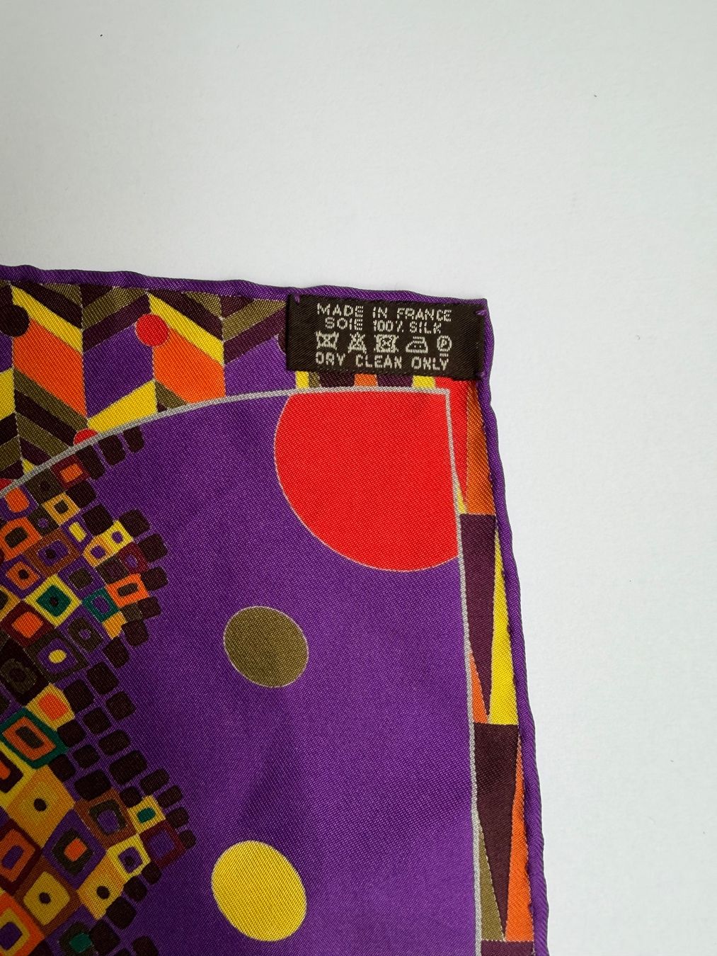 Hermès Foulards & écharpes: Hermès Silk Scarf, 90cm – D'occasion à Winterthur par mapehape 2