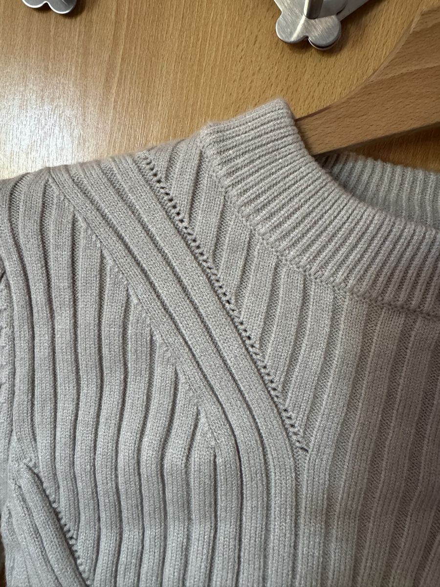 Bershka Maglioni & Felpe: Strickpullover in Beige, Crop Style – Nuovo (secondo la descrizione) da Ins venduto da maximal_30CHF 3