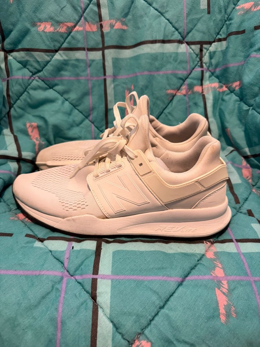 New Balance Scarpe da uomo: New Balance 247 – Usato da Zuchwil venduto da Tripeiro_1893