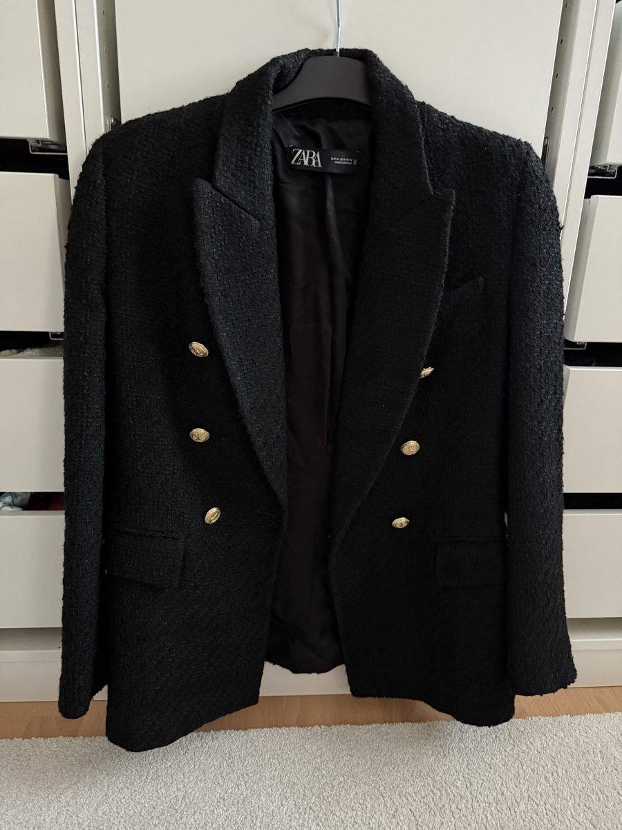 Jacken: Zara Blazer schwarz – Gebraucht aus Alpnach Dorf von beauty87
