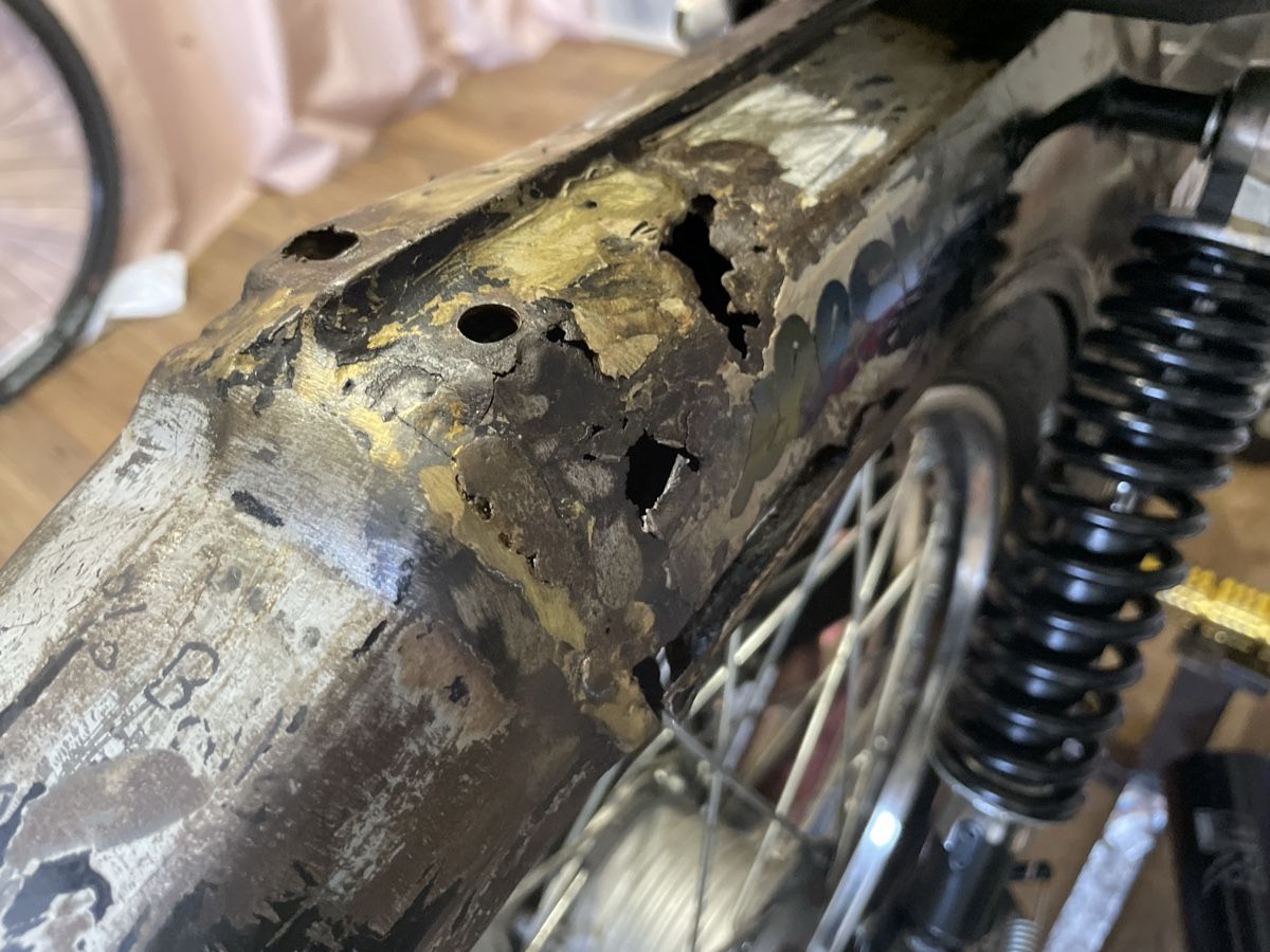 Puch Ciclomotori: Puch Maxi S Rahmen  – Usato da Rotkreuz venduto da Chochi 5