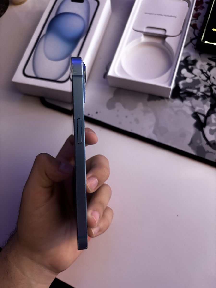 Apple Handys / Smartphones: Iphone 13 – Gebraucht aus Binz von myswiss 3