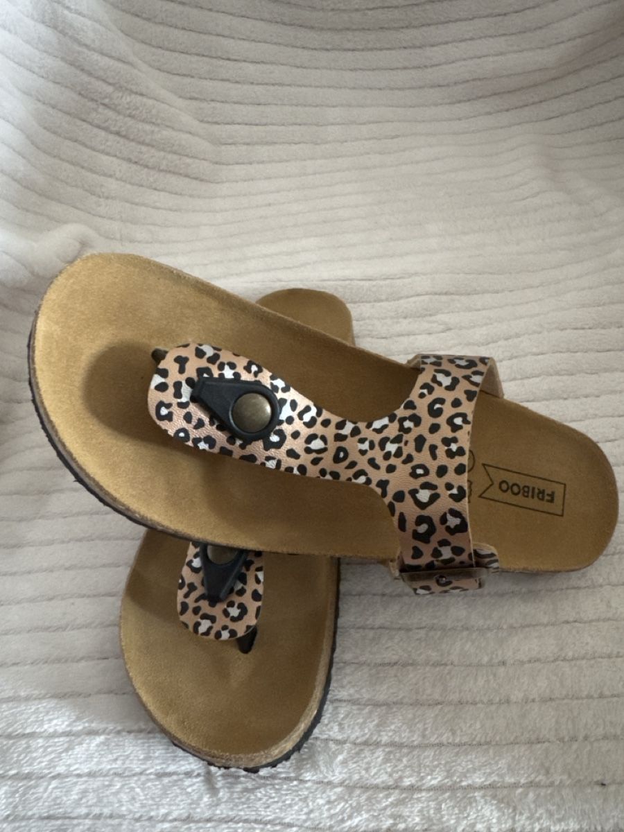 Friboo Chaussures filles: Sandales type Birkenstock – Neuf (Voir description) à Bernex par Girafe18 2