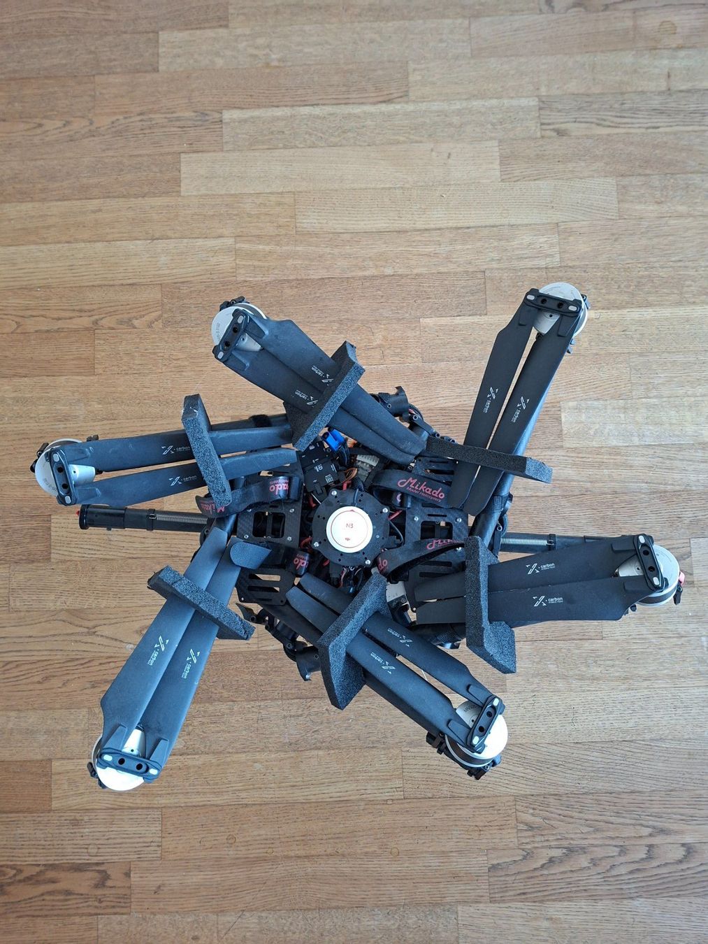 DJI Modellismo RC: High-end Cine Hexacopter im Selbstbau – Usato da Bolligen venduto da thaichristen 9