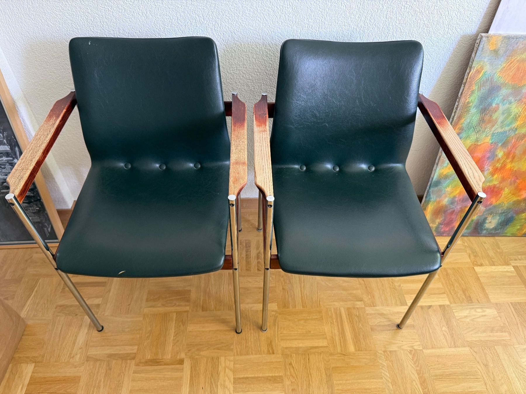 Sessel: Zwei Skandinavische Armlehnstühle – Gebraucht aus Fehraltorf von thalwil88
