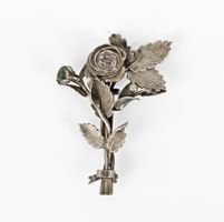 Antike Brosche mit Rose in Silber 800