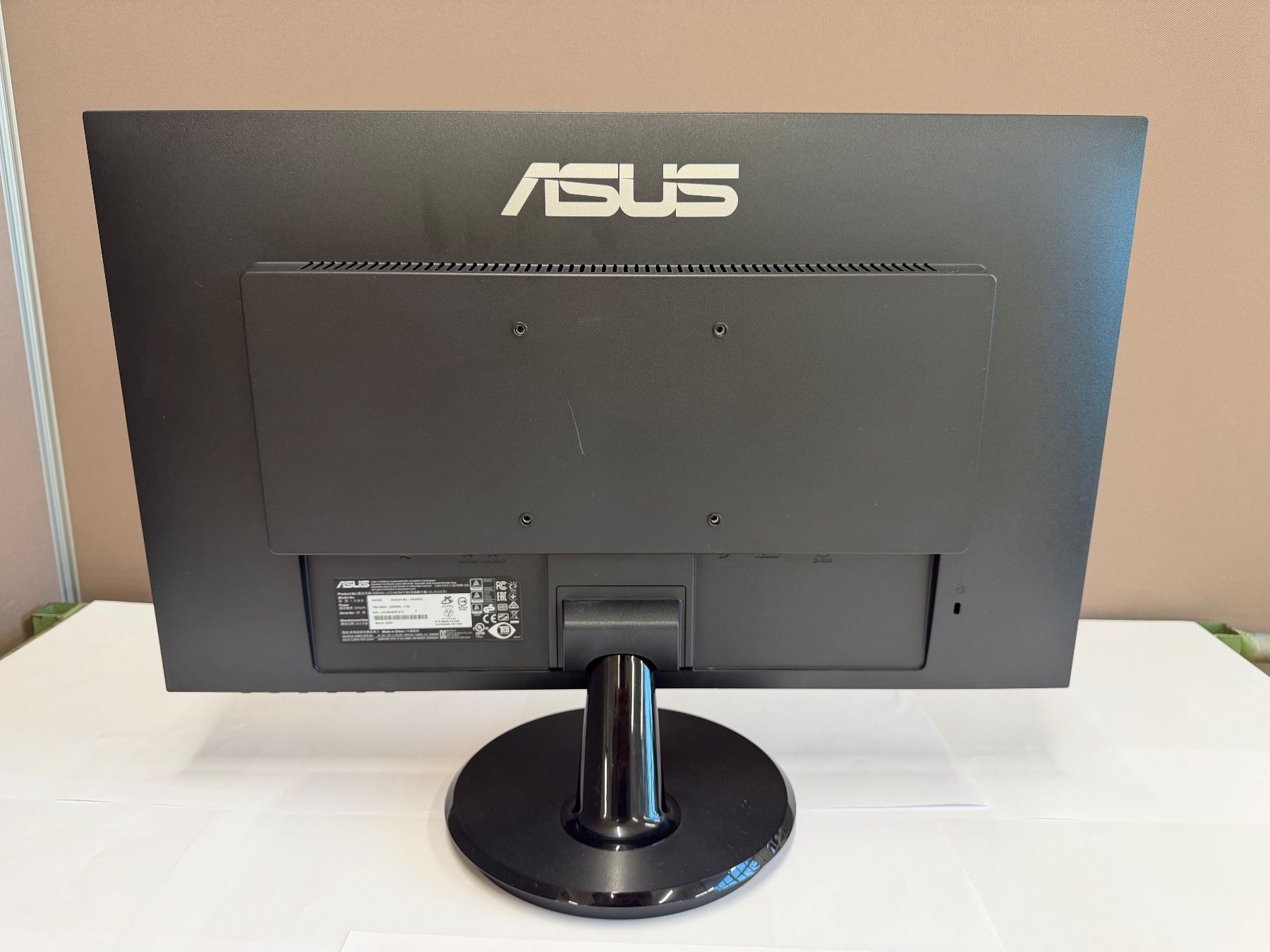 Asus Monitore: ASUS VA24DQ 23.8" Monitor – Gebraucht aus Dietlikon von ComdatAG 4