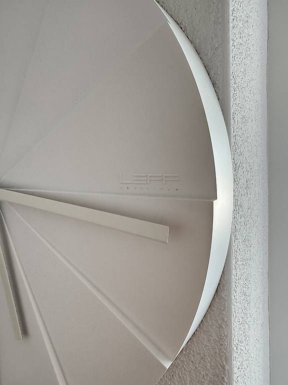 Stand- & Wanduhren: Designer Wanduhr (45cm Durchmesser) – Gebraucht aus Zürich von StereoMinus 1