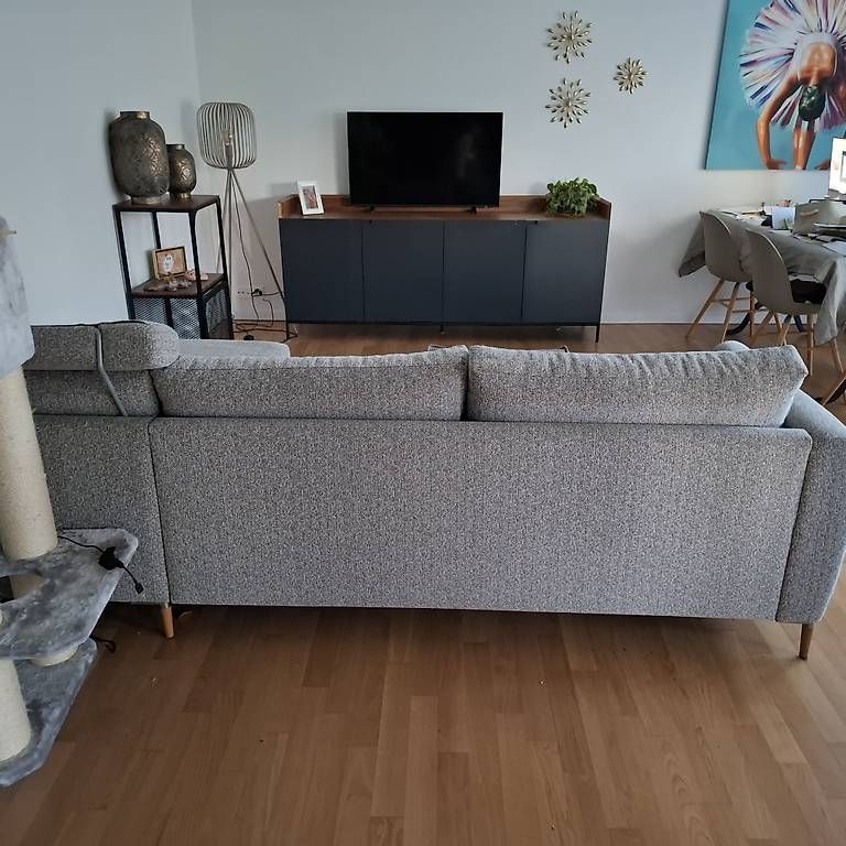 Divani: Tolles Bouclé Sofa mit Stauraum – Usato da Urdorf venduto da ant_8mbq 2