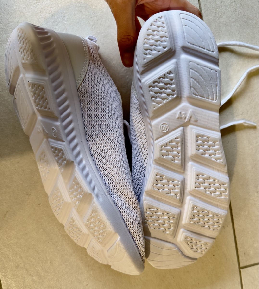 Scarpe da donna: Chaussures de sport intérieure Vty – Usato da Gilly venduto da otiik 1