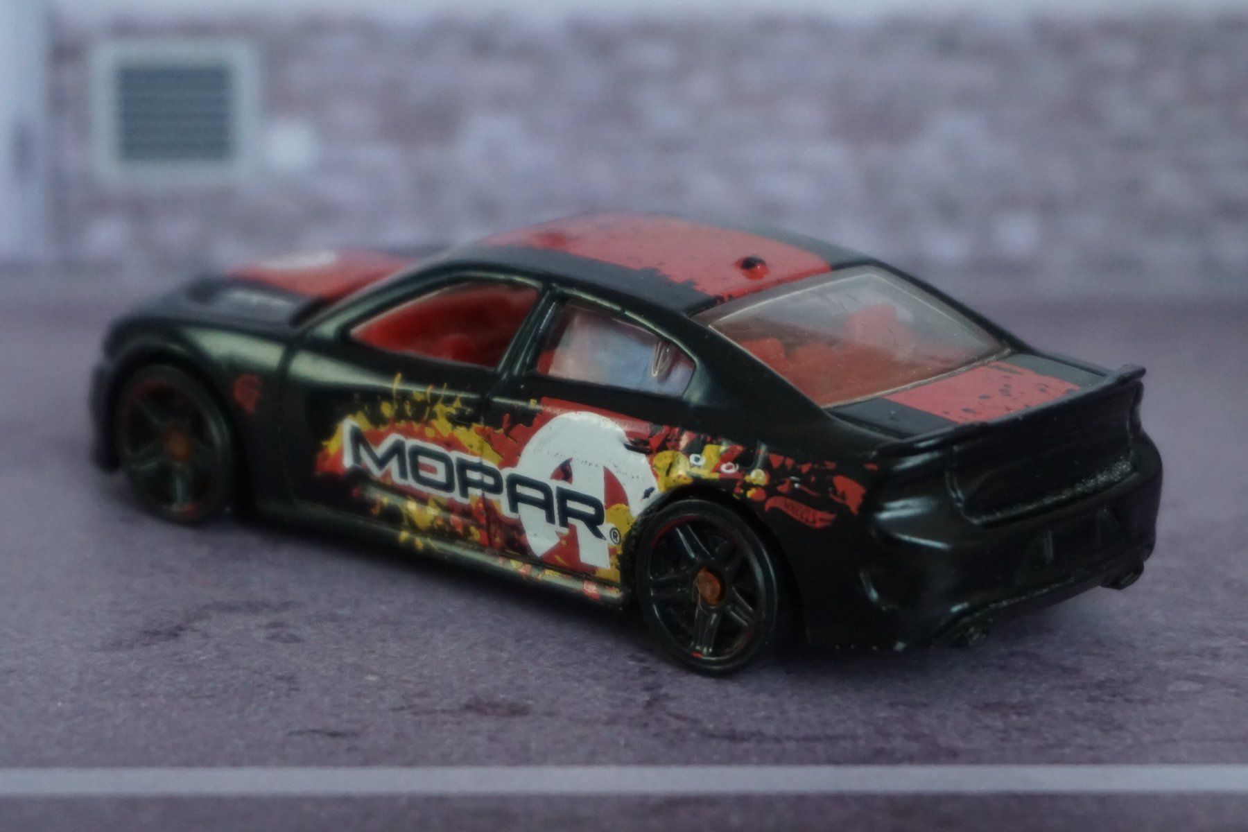 Hot Wheels Modellini d'auto: HotWheels `15 Dodge Charger SRT COOL !!!!!!! – Usato da Reiden venduto da Doppeldecker69 1