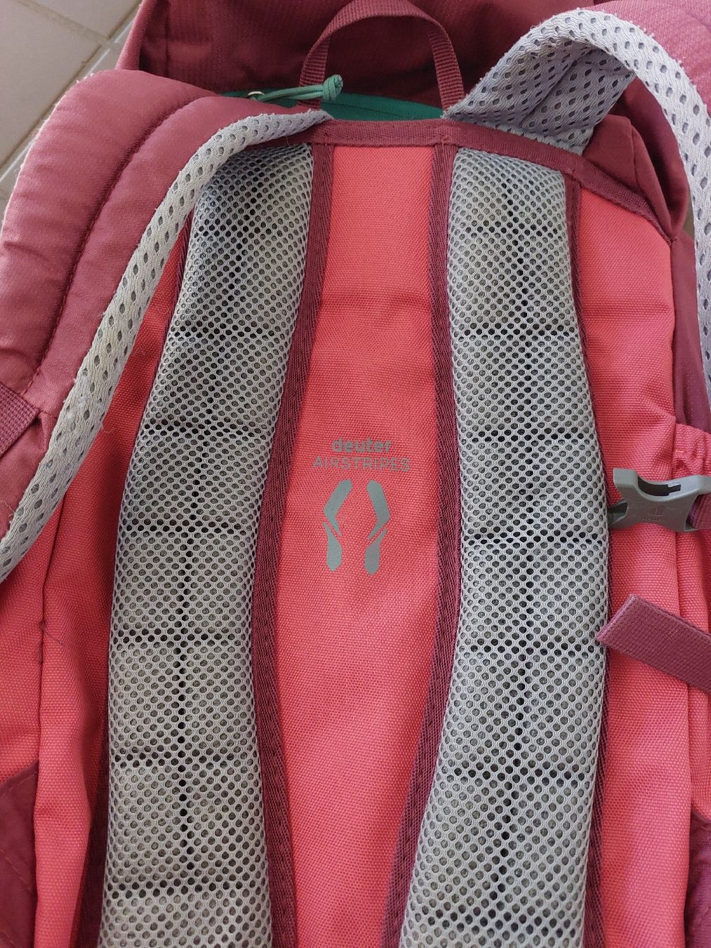 Deuter Rucksäcke: Deuter Kinder Wanderrucksack Junior 18 Liter – Gebraucht aus Zürich von Mschorschgaggo 1