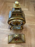 Uhr Belle Pendule Neuchateloise handbemalt Swiss Eluxa