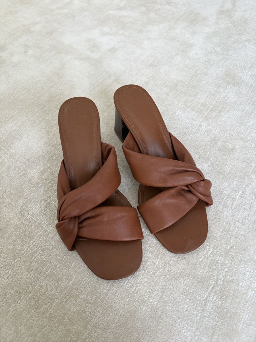 Mango Damenschuhe: Mango Pantolette Sandale 37 braun – Gebraucht aus Zürich von sas_7bn2