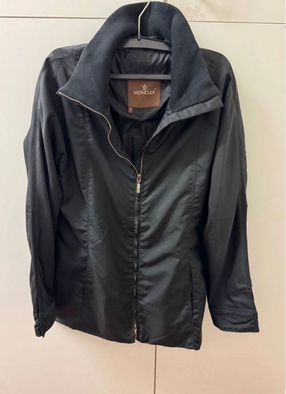 Moncler Jacken: Moncler light Jacket – Gebraucht aus Winterthur von 3mi_2kpf 1