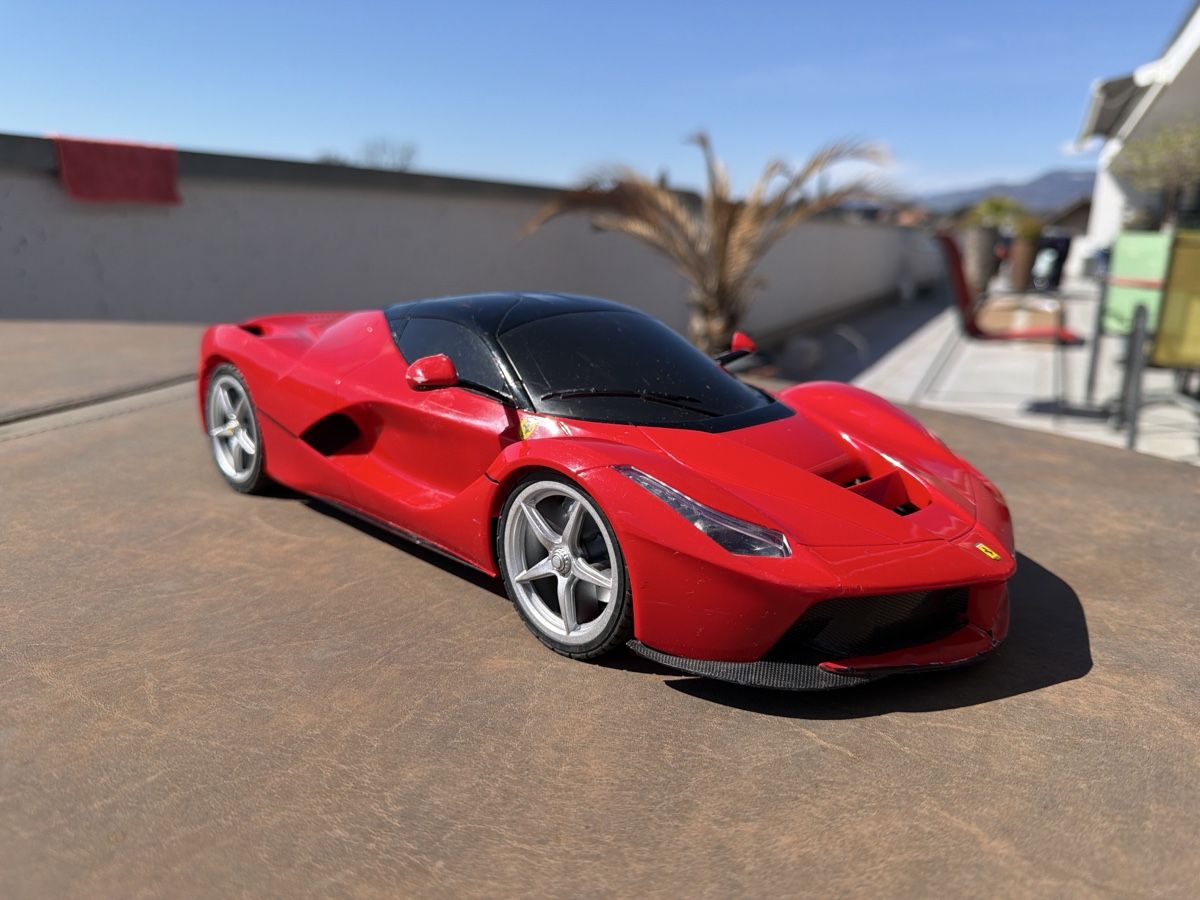 Modellautos: Ferrari La Ferrari - 38cm lang – Gebraucht aus Wolfwil von Rolex1 3