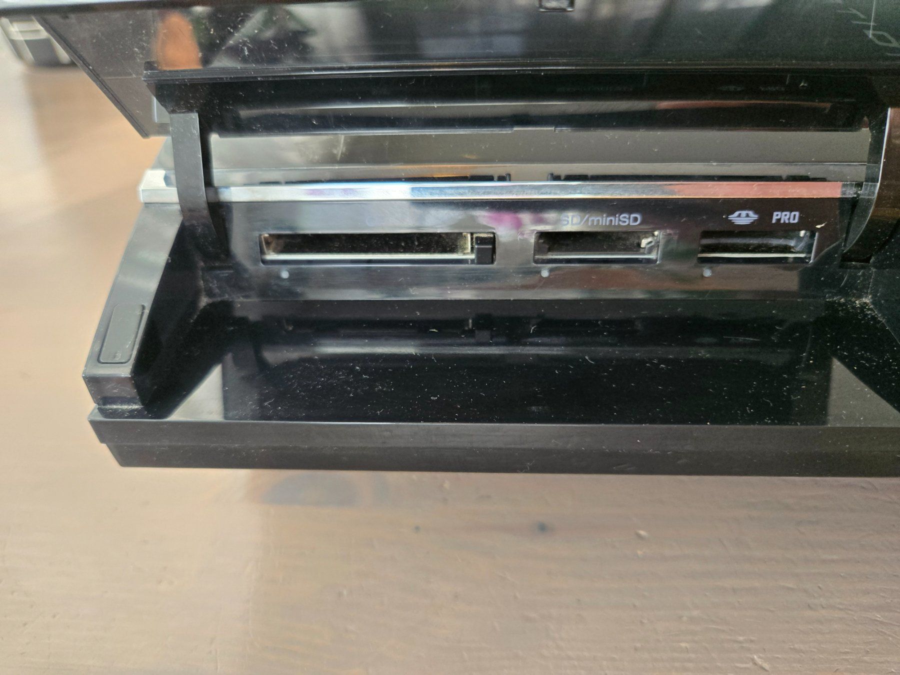 Sony Consoles: PS3 FAT modèle CECHC04 - rétrocompatible PS2 – lecteur HS – Défectueux à Lausanne par Florisator 1