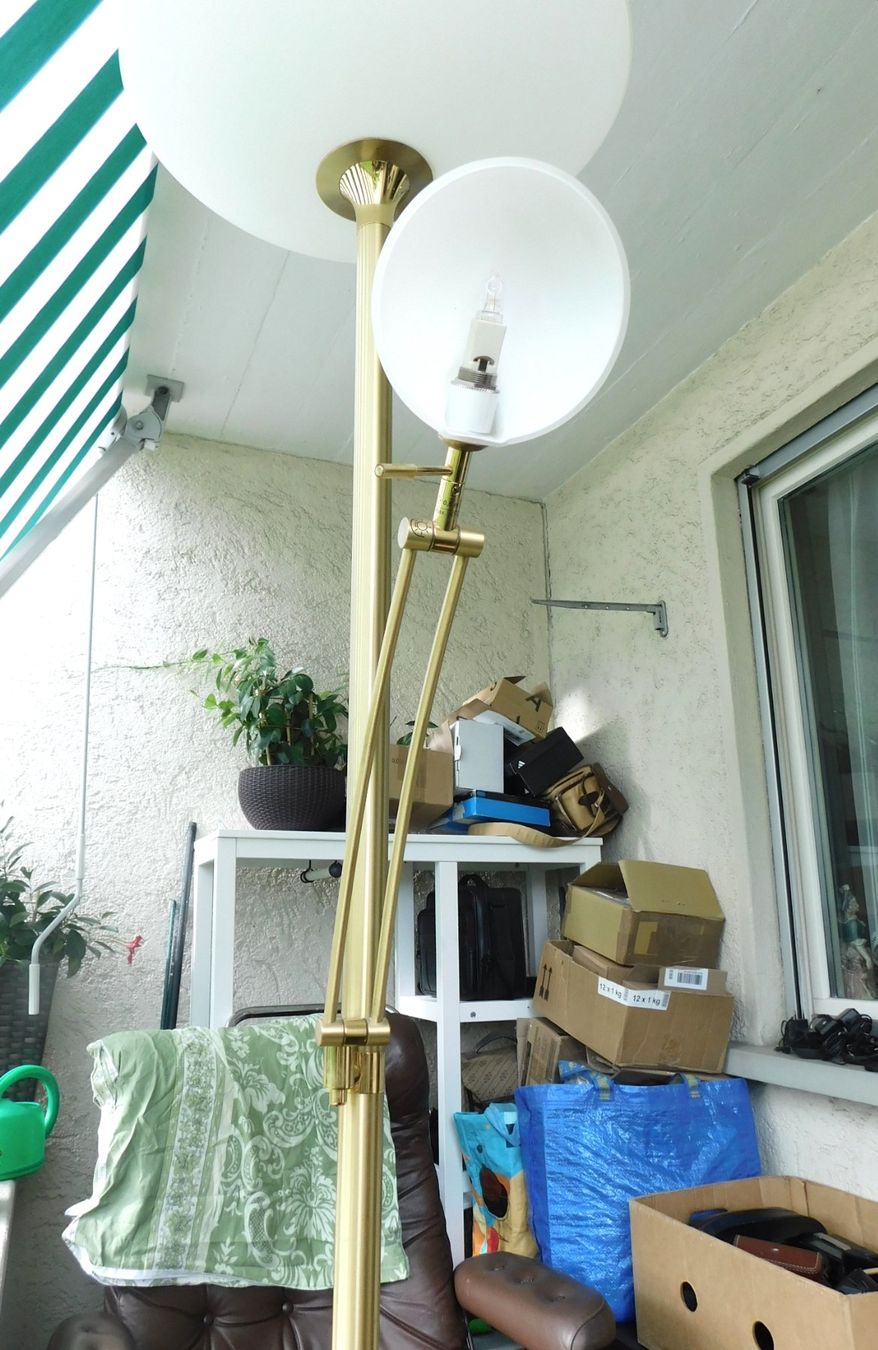 Lampade: Vintage LED-Stehleuchte aus Messing 1980er – Usato da Emmenbrücke venduto da Neverlaand-22 4