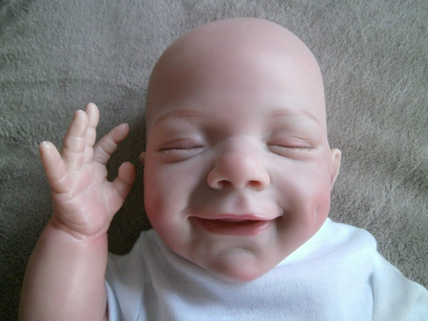 Reborn Puppen: Poupée Reborn en silicone avec habits – Neu (gemäss Beschreibung) aus Moutier von Mouschka 4