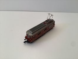 Arnold 2085 Re 4/4 163 Grenchen BLS 1:160