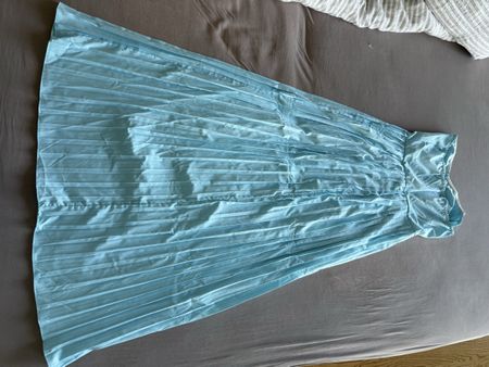 Elegantes Sommerkleid, hellblau, Grösse M