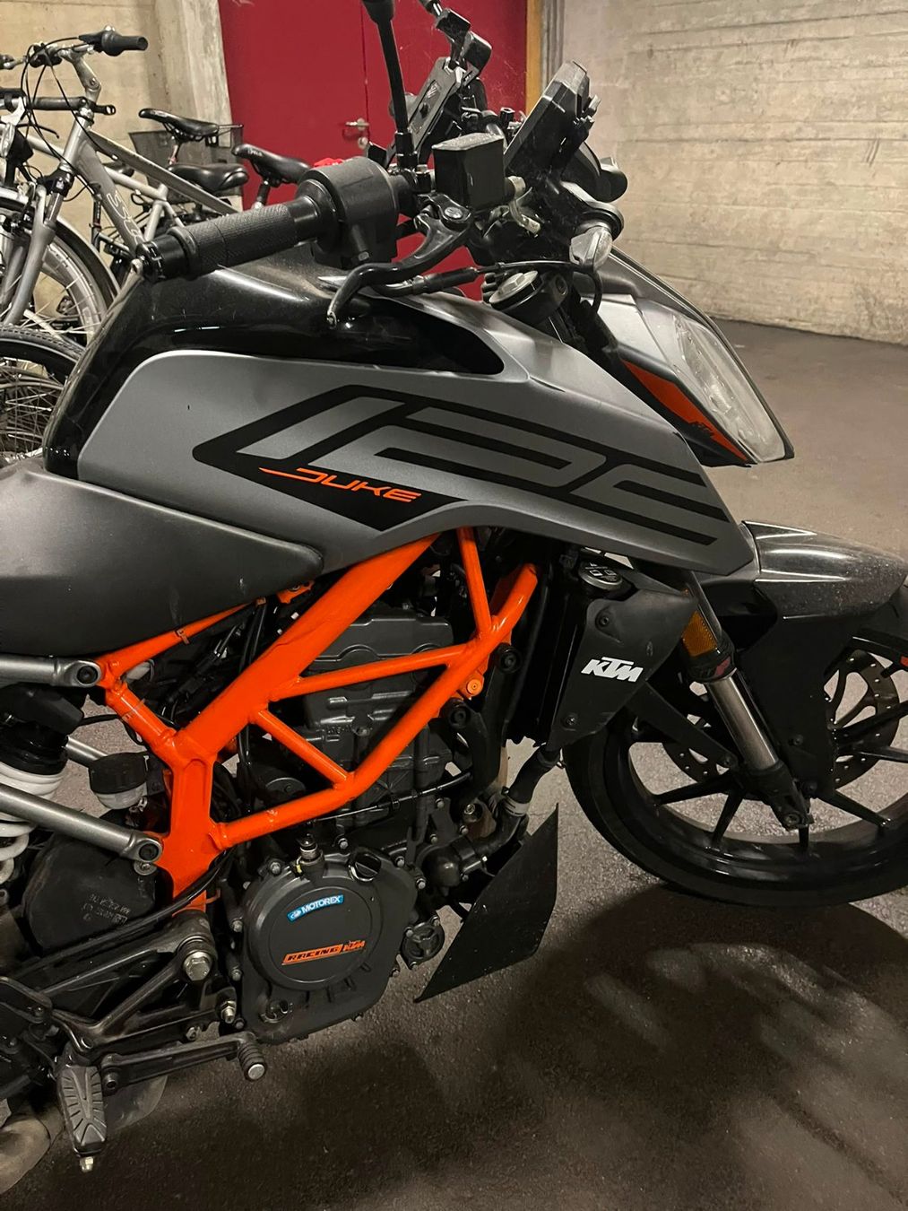 KTM Strada: KTM Duke 125cm³ DEFEKT! – Difettoso da Zollikofen venduto da Martindns 3