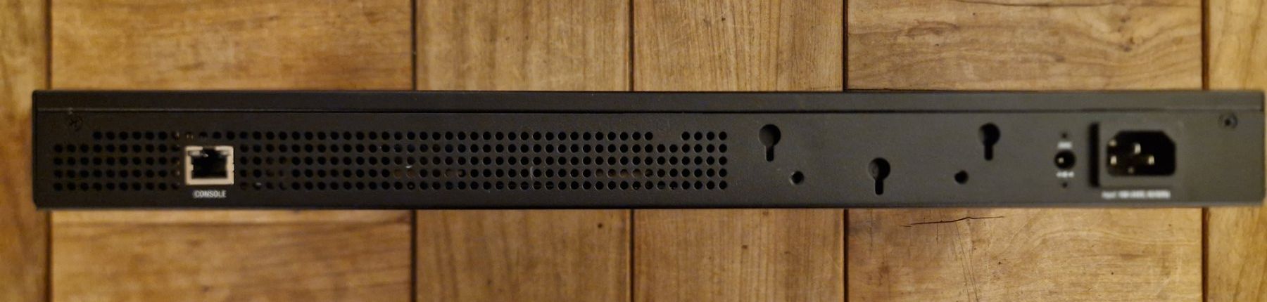 Hub & Switch: Ubiquiti Edgeswitch ES24-LITE – Usato da Steffisburg venduto da mkaedu 1