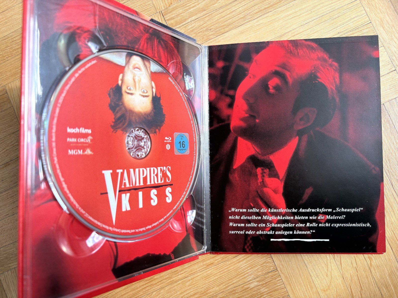Tutti i DVDs: Vampire's Kiss - Mediabook - Blu-ray + DVD – Usato da Zürich venduto da Malcom 1