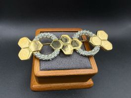 Elegante Vintage Goldfarbene Brosche mit Kristallen