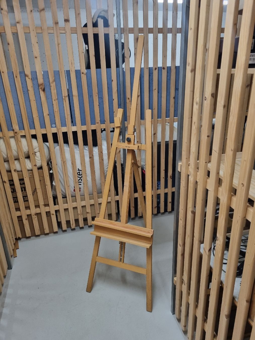Staffeleien: Easel Ars Nova wood adjustable good condition – Gebraucht aus Zürich von dvb_k2cq