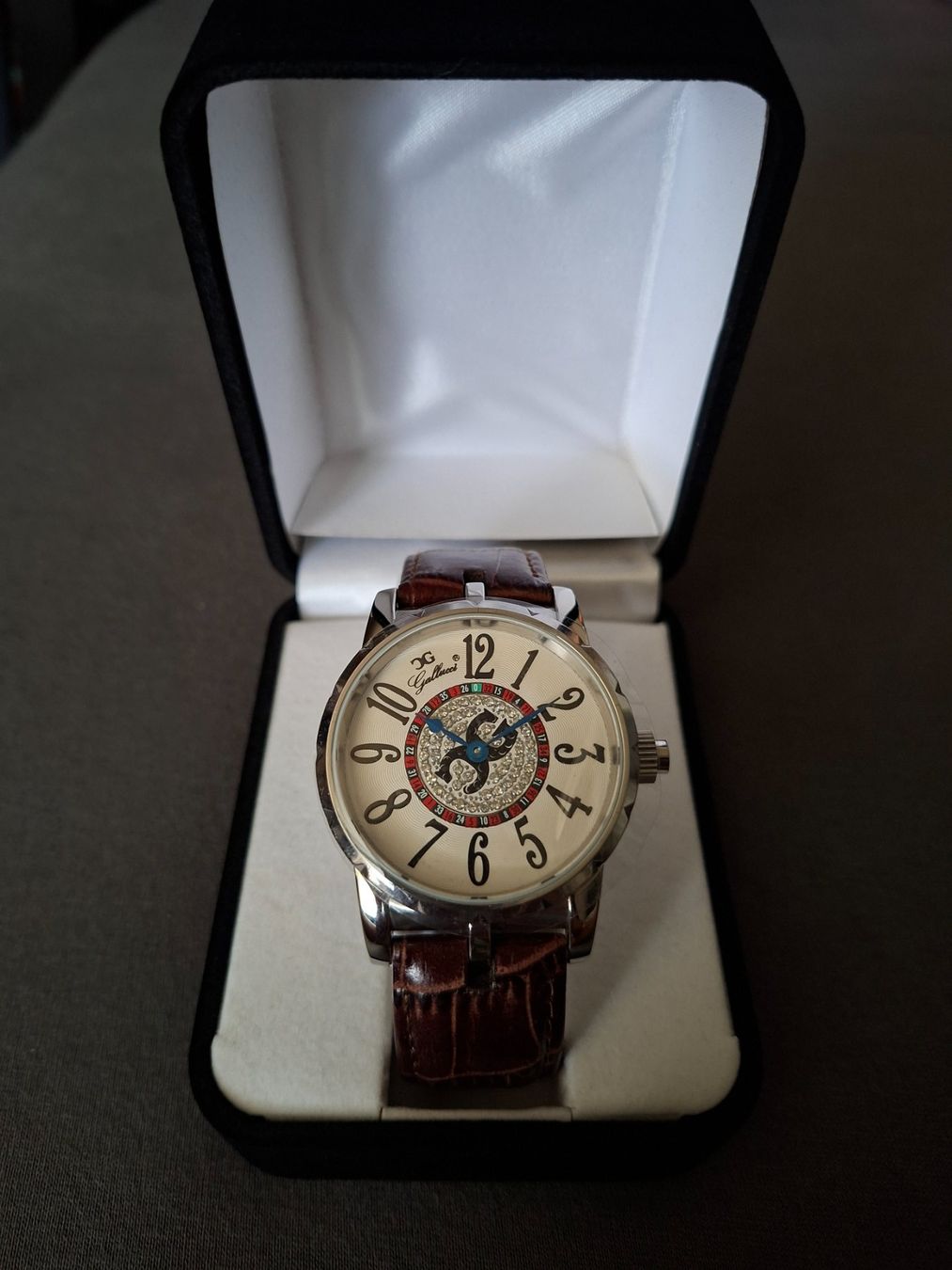 Orologi: Roulette Uhr von Callucci, ungetragen – Nuovo e nell'imballaggio originale da St. Gallen venduto da Paig