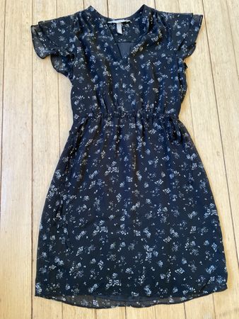 Sommerkleid mit Blümchen Gr. 34 von H&M
