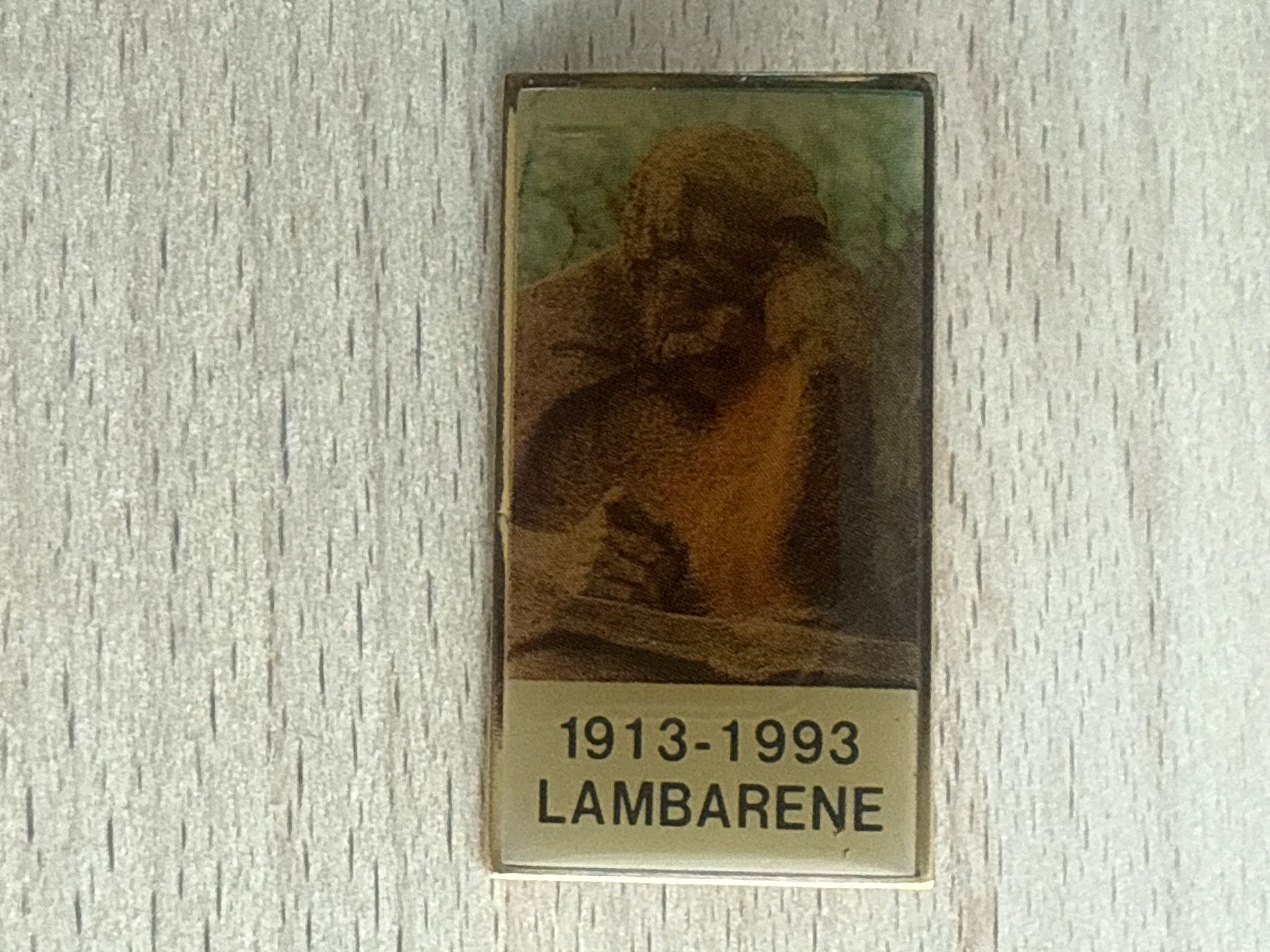Plaketten & Abzeichen: Pin Albert Schweitzer  Lambarene – Gebraucht aus Glattbrugg von Schweigmatt