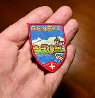 VINTAGE Badge GENEVE nos ST. GALLER STICKEREI klein