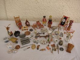 PUPPENSPIELZEUG