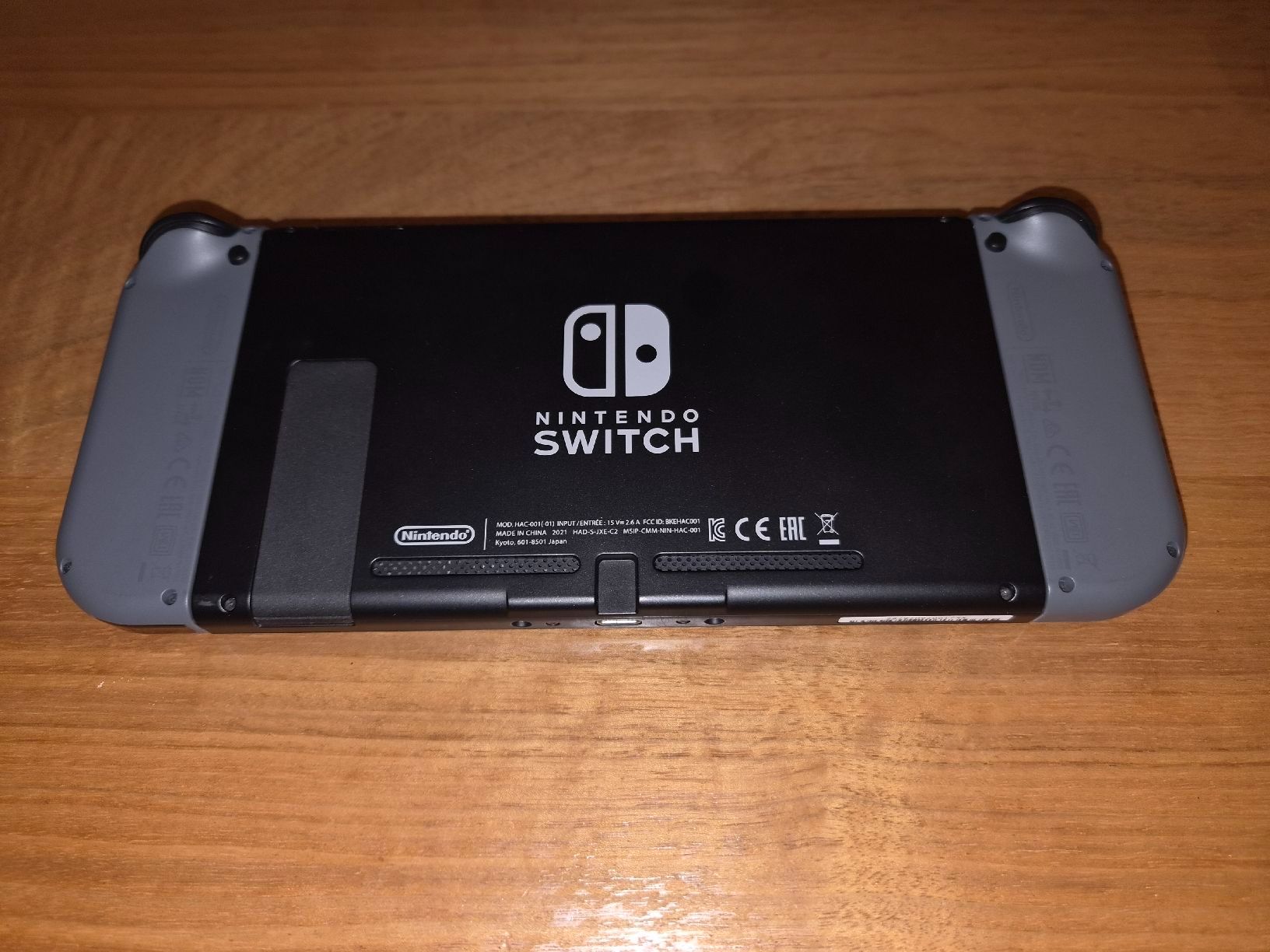 Nintendo Console: Nintendo Switch V2 (2021) – Usato da Niederbipp venduto da Mulmar 1