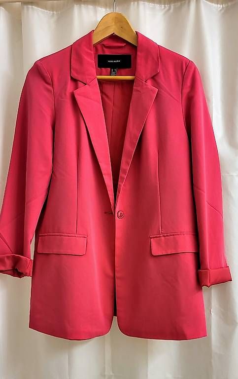 Jacken: Blazer NEU Farbe fuchsia – Neu und originalverpackt aus Therwil von cha_m68j