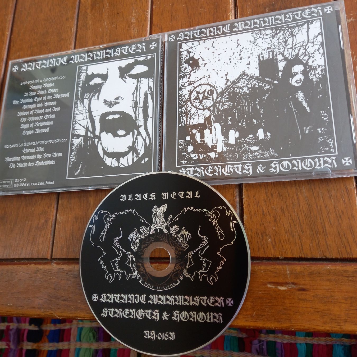 CD: Satanic Warmaster- strengh... – Usato da St-Cergue venduto da VeganWarrior