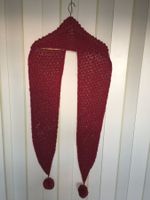 Strickschal, rot, m. Bommeln