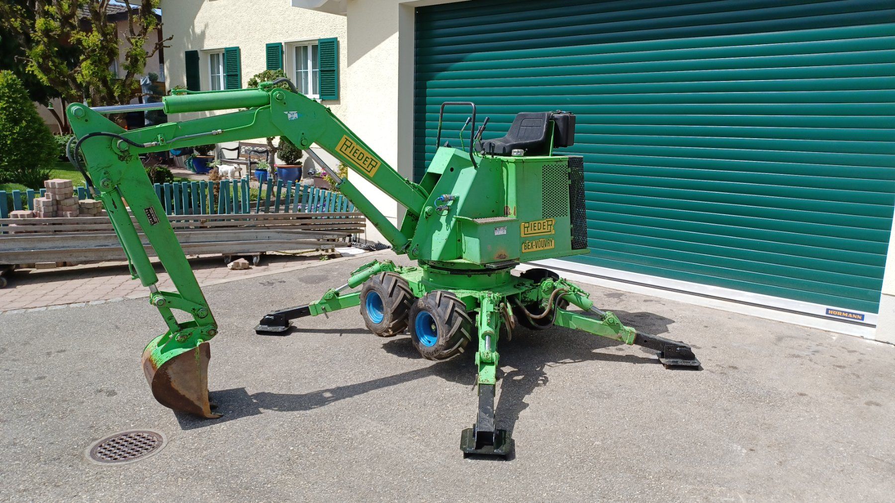 Escavatori: Kleinbagger zu Verkaufen ! – Usato da Suhr venduto da Bondi4